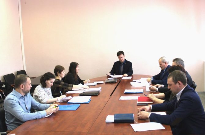 В администрации Соликамского округа прошло заседание по борьбе с борщевиком Сосновского
